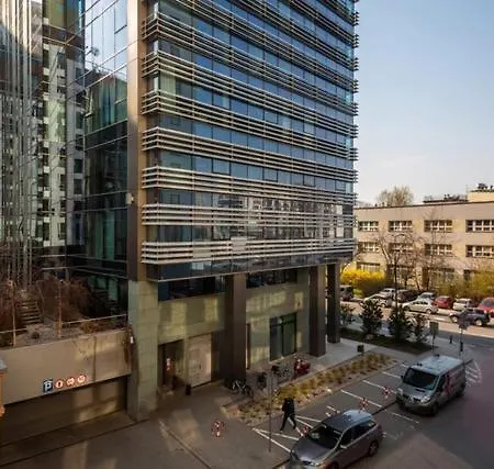 Urban Chic - Large & Stylish, Metro Nearby Grzybowska 85-5 * Varşova