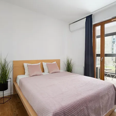 Apartman Urban Chic - Large & Stylish, Metro Nearby Grzybowska 85-5